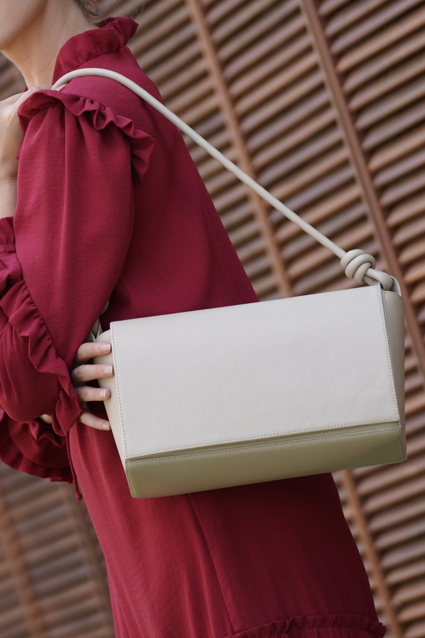 Bolsa Clássica - Couro Liso Off White