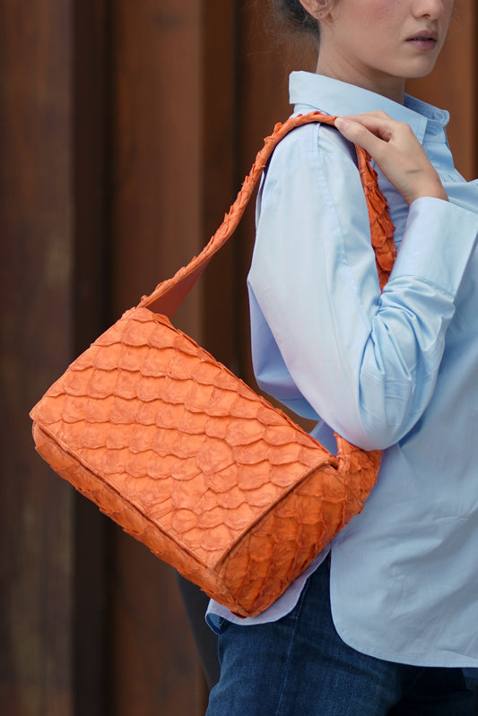 Bolsa Clássica - Pirarucu Laranja